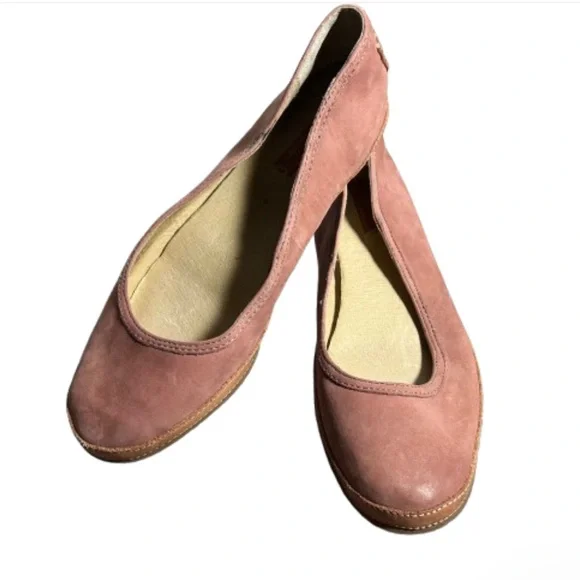 FRYE Blush Pink Soft Suede Slip On Ballet Flat 7.5 - Picture 1 of 9